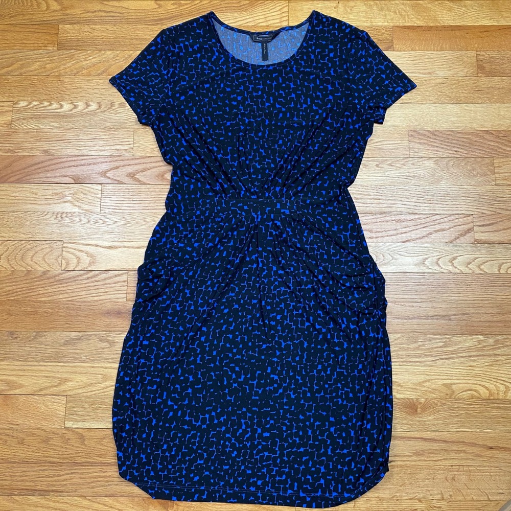 BCBGMAXAZRIA Cicely Dress Women L Blue Black Abstract Ruched Jersey Knit Chic
